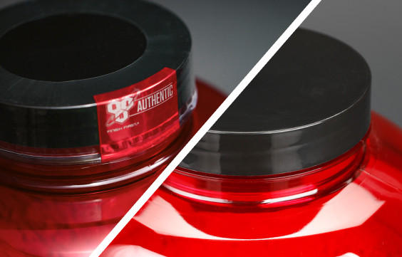BSN Syntha-6 protein powder container with authenticity seal visible on the lid.